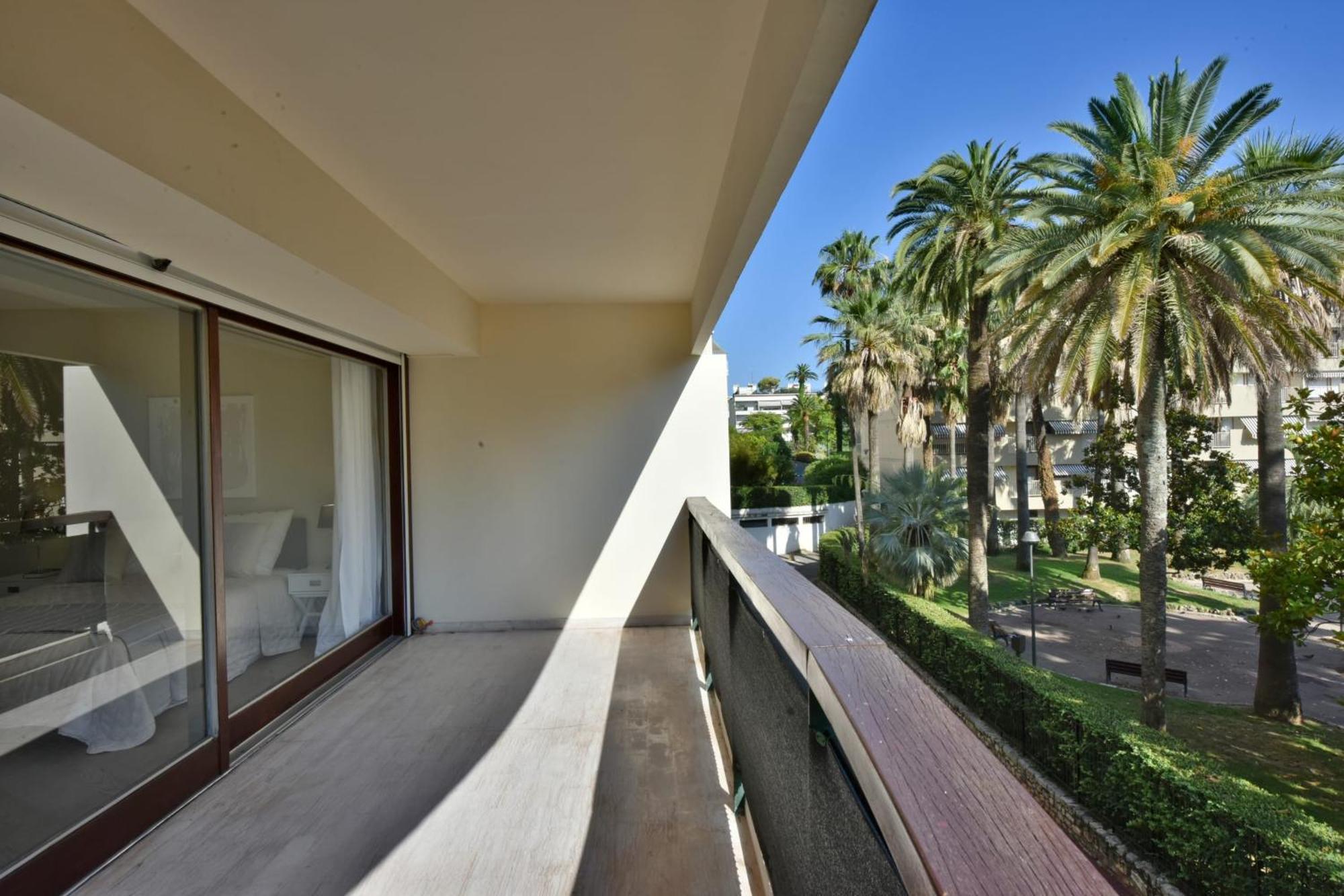 New 2 Bedrooms 15 Minutes To Palais Des Festivals&beaches!