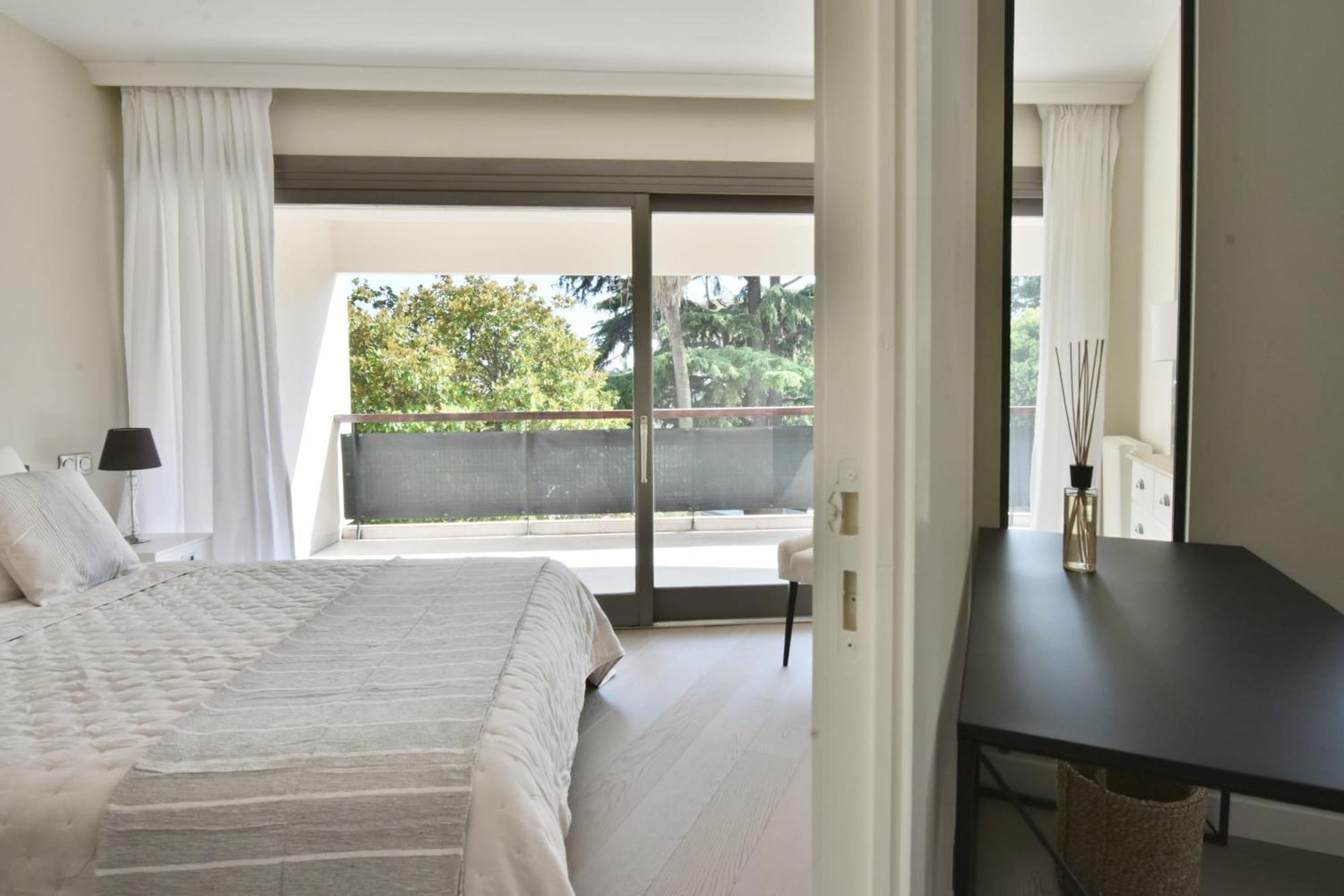 New 2 Bedrooms 15 Minutes To Palais Des Festivals&beaches! Cannes